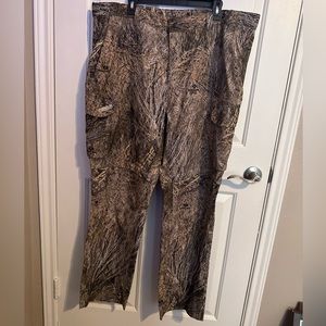Magellan Outdoors “Mossy Oak” Camouflage Cargo Pants